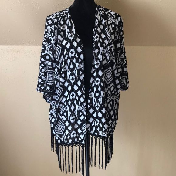 NWT Russell Kemp Fringed “Bed Jacket” Size Small - Picture 1 of 7